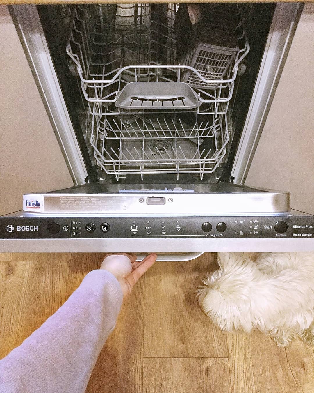 Что делать, если посудомоечная машина не сливает воду и стоит: расшифровка кодов ошибок