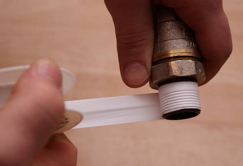 Фум-лента для воды и газа: надежная защита резьбовых соединений