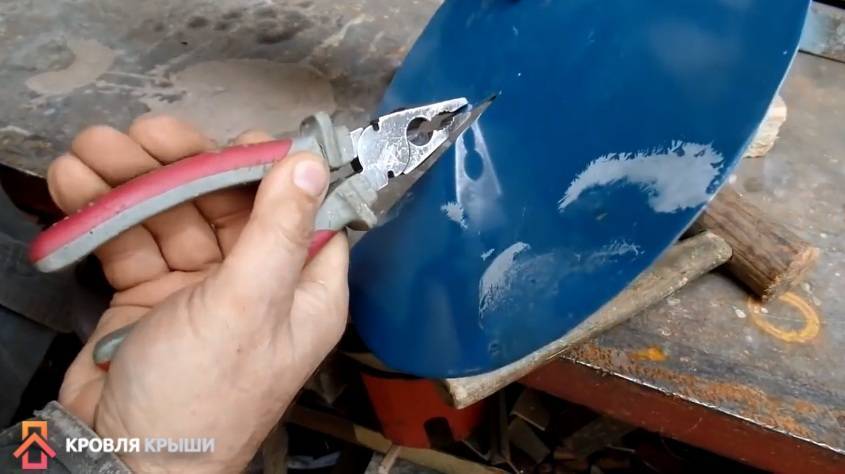 Колпак на трубу дымохода: как выбрать конструкцию или сделать ее своими руками