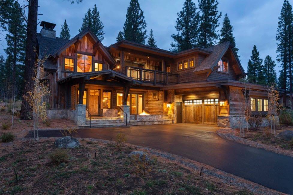 Крыльцо деревянного дома. Фотогалерея от профессионалов