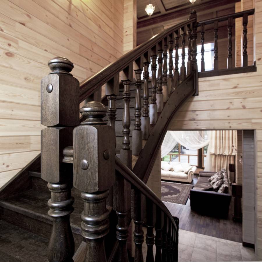 Балясины из дерева: понятие, виды, правила выбора и монтажа