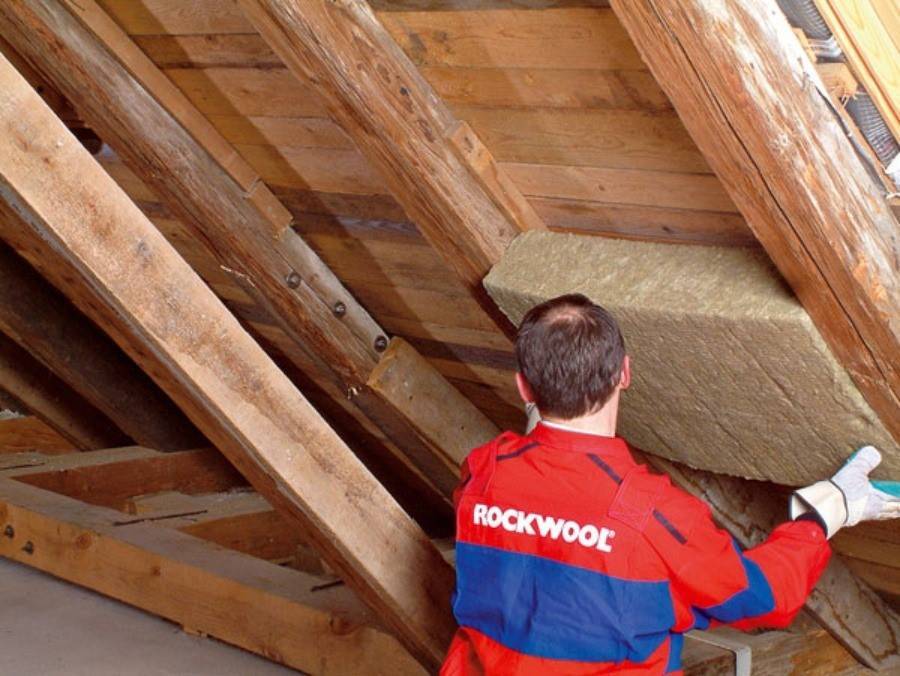 Утепление крыши изнутри своими руками, виды утеплителей и технология