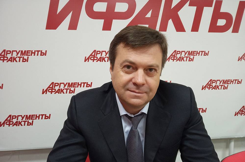 Ортопедическое кресло: как обезопасить свой позвоночник от нагрузок