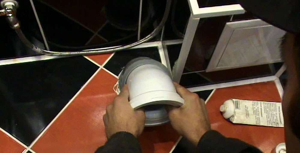 Как установить унитаз на кафель: обзор лучших способов и технических нюансов