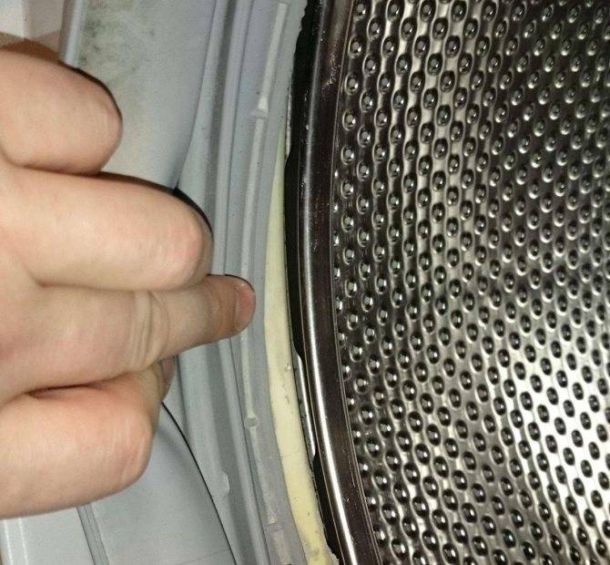 В каких случаях и как грамотно проводится замена манжеты люка стиральной машины samsung?