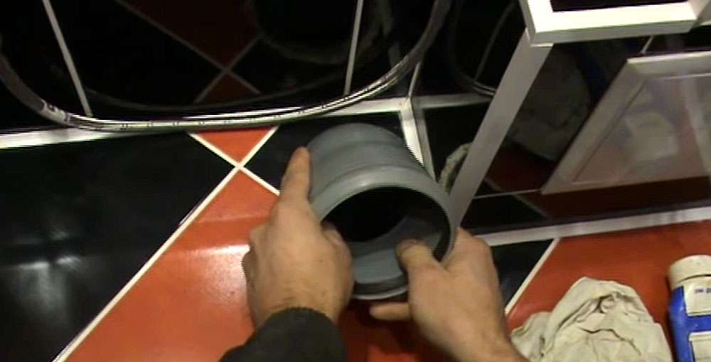 Как установить унитаз на кафель: обзор лучших способов и технических нюансов