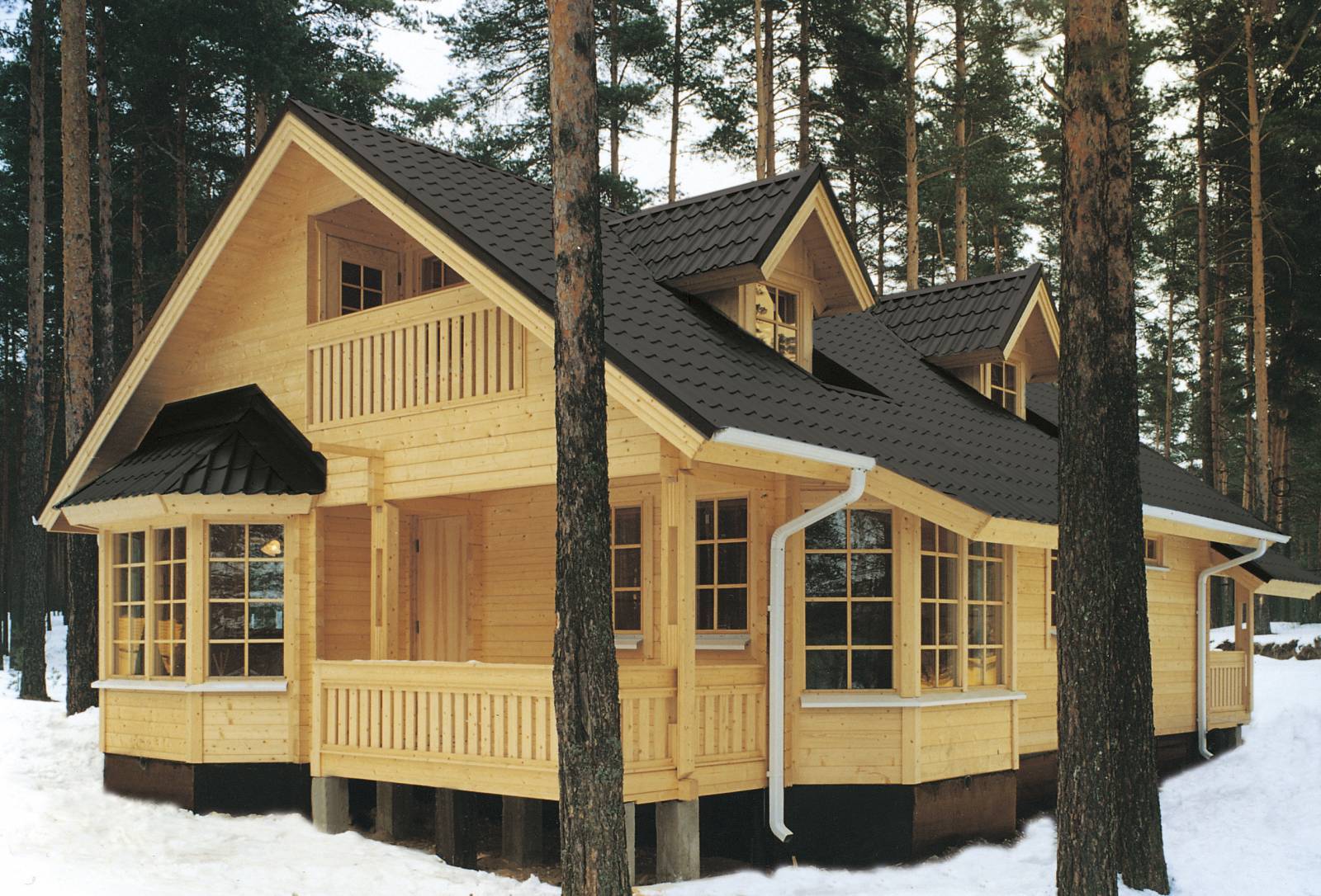 Крыльцо деревянного дома. Фотогалерея от профессионалов