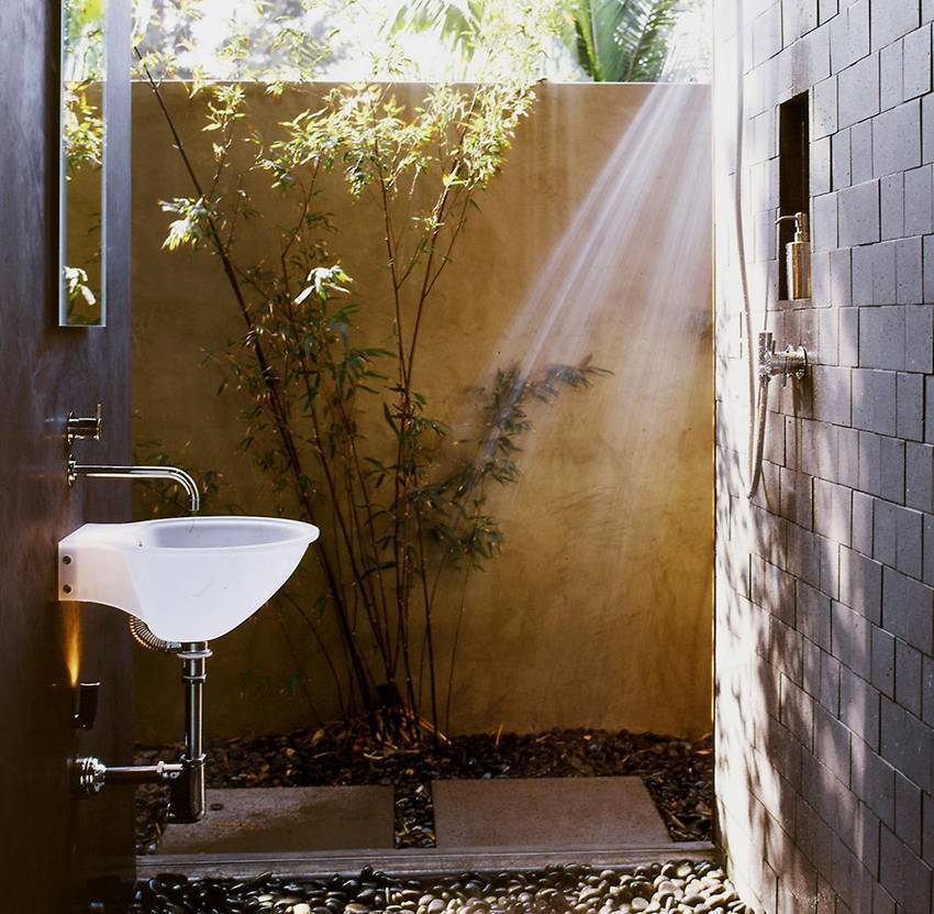 Умывальник дачный с подогревом воды: комфорт в любое время года