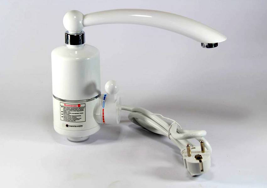 Умывальник дачный с подогревом воды: комфорт в любое время года