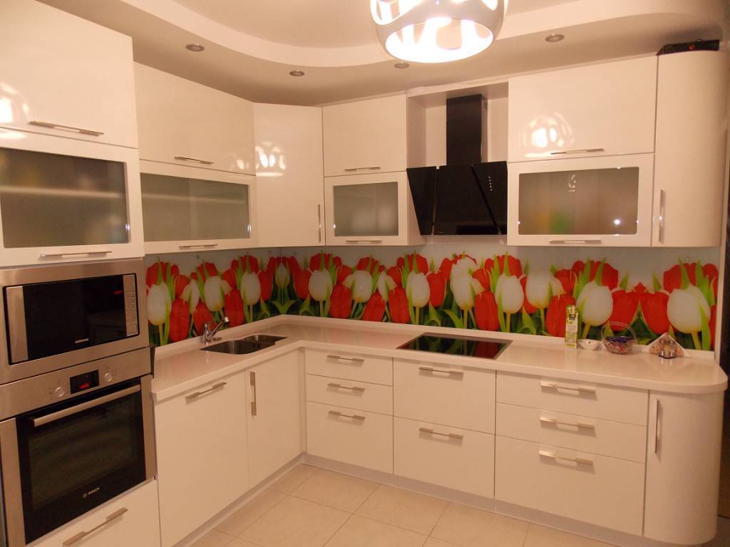 Фартуки для кухни, скинали: фото лучших дизайнерских идей