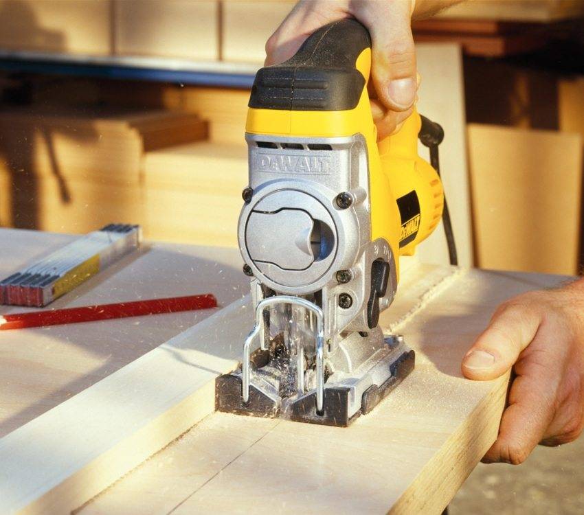 Топ 10 лучших электролобзиков и критерии выбора инструмента