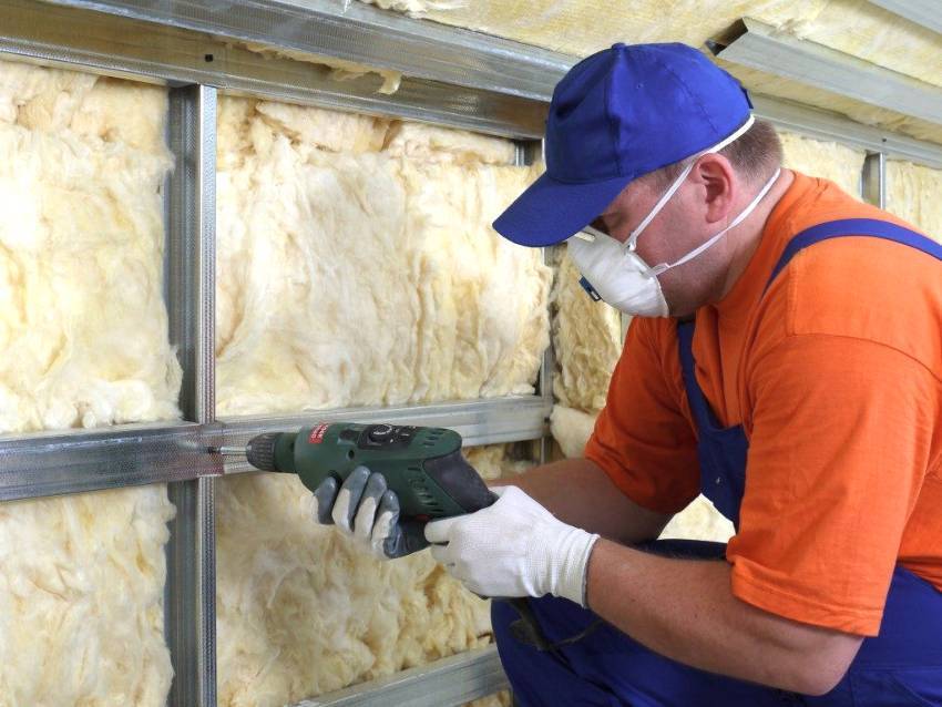 Подготовка стен к поклейке обоев: невидимая работа на идеальный результат