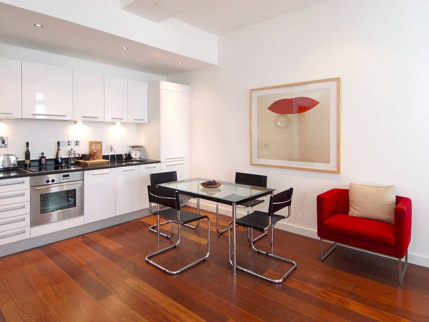 Кухонный стол стеклянный: стильная конструкция для любого интерьера