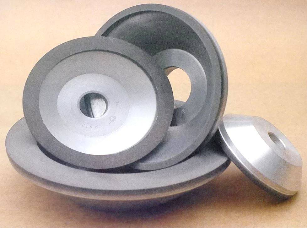 Станок для заточки сверл и других инструментов: правила выбора и использования