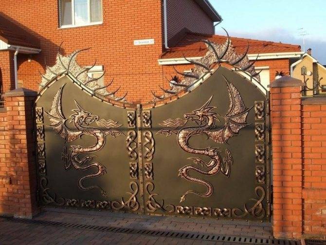 Установка распашных ворот: нюансы выбора + советы по установке ворот и настройке автоматики