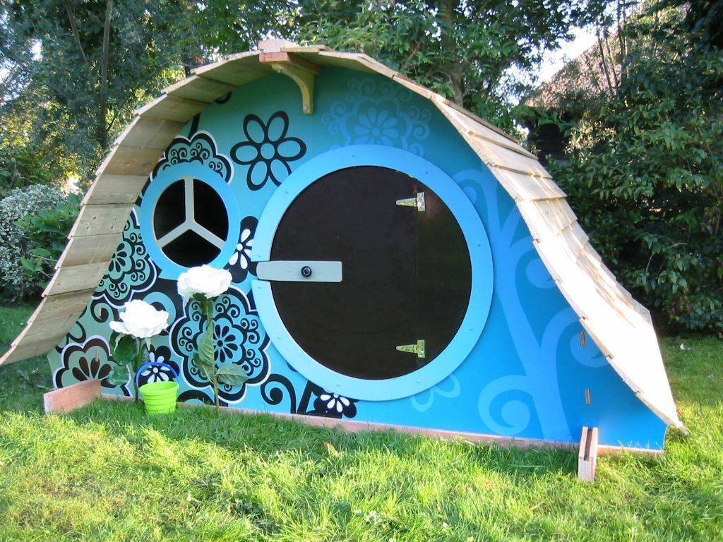 Детский домик своими руками: варианты, идеи и инструкции