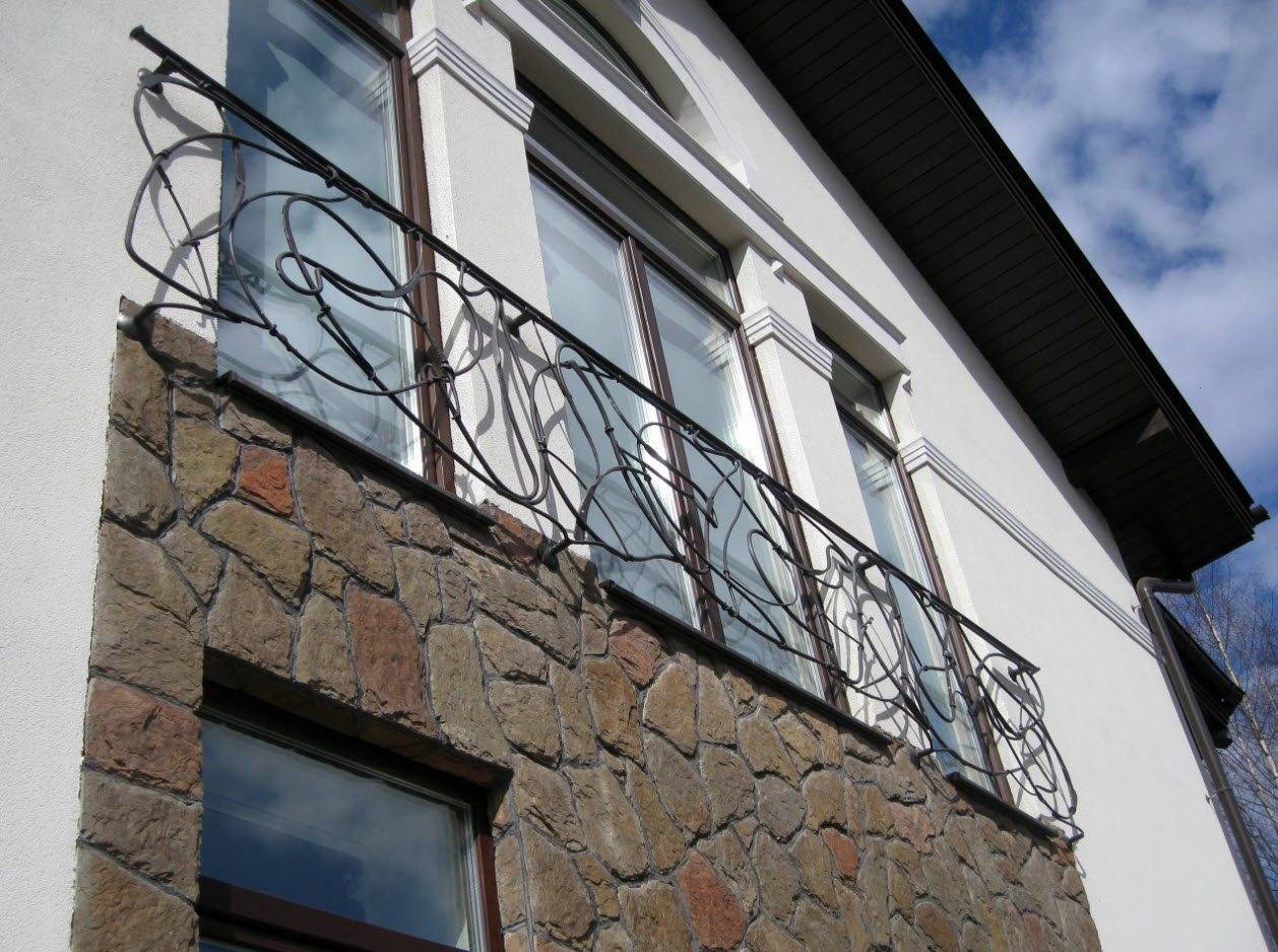 Французский балкон: фото вариантов оформления от классики до современной интерпретации