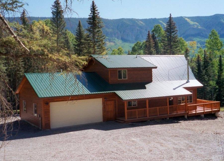 Крыльцо деревянного дома. Фотогалерея от профессионалов