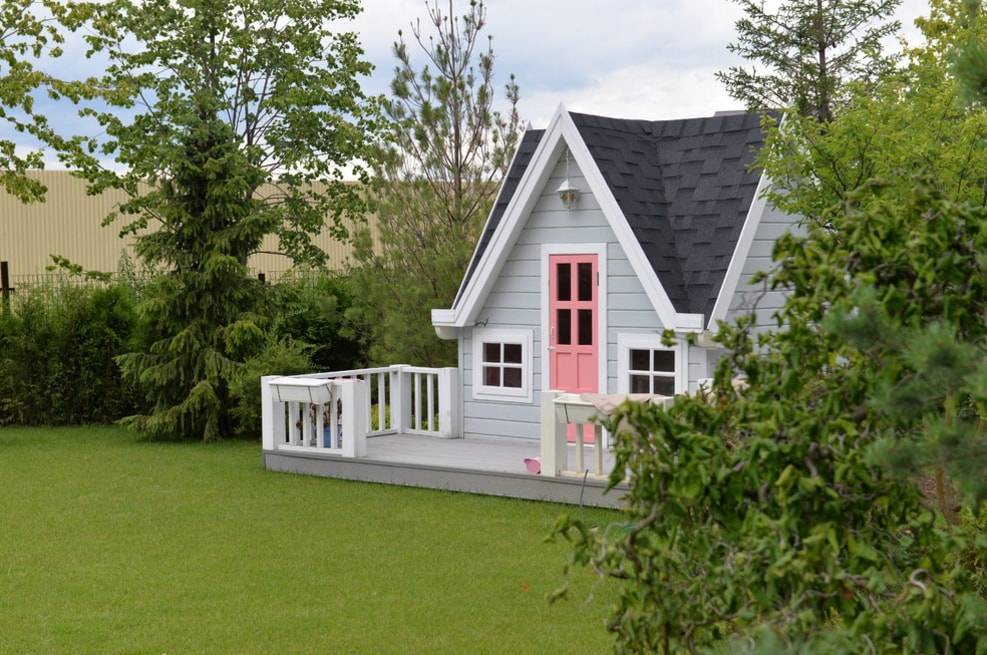 Детский домик своими руками: варианты, идеи и инструкции