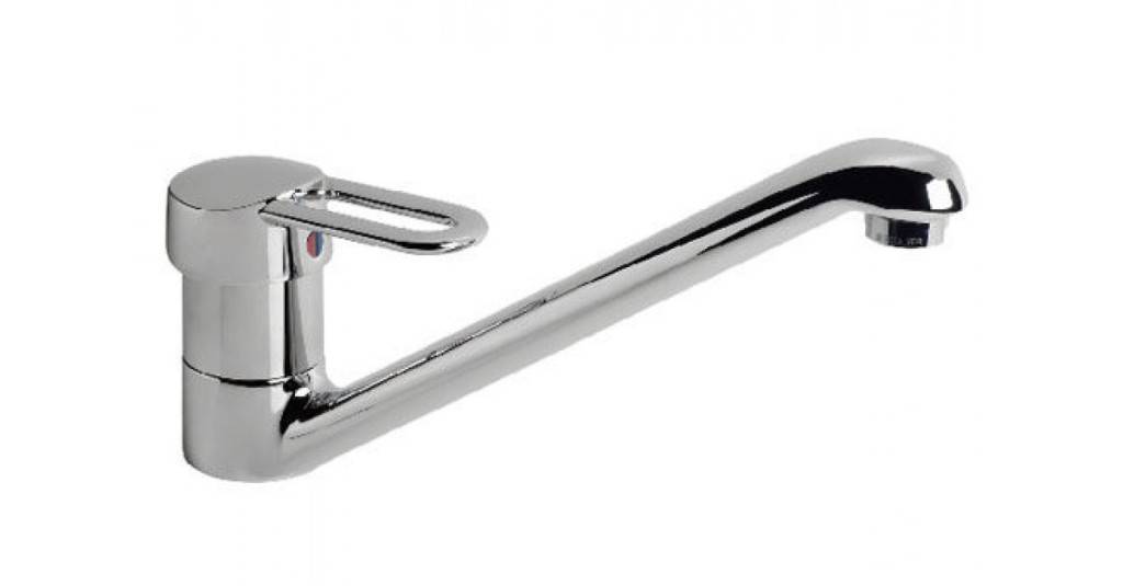 Как выбрать смеситель для кухни: виды и особенности