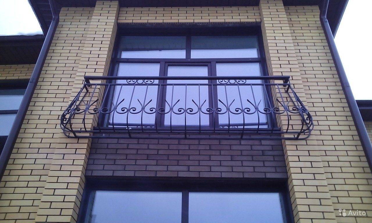 Французский балкон: фото вариантов оформления от классики до современной интерпретации