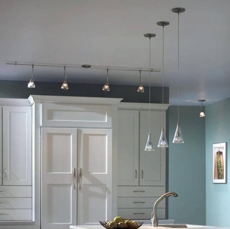 Натяжной потолок на кухне. Дизайн. Фото решений. Правильный монтаж