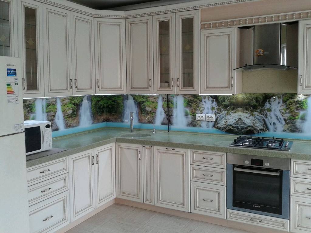 Фартуки для кухни, скинали: фото лучших дизайнерских идей