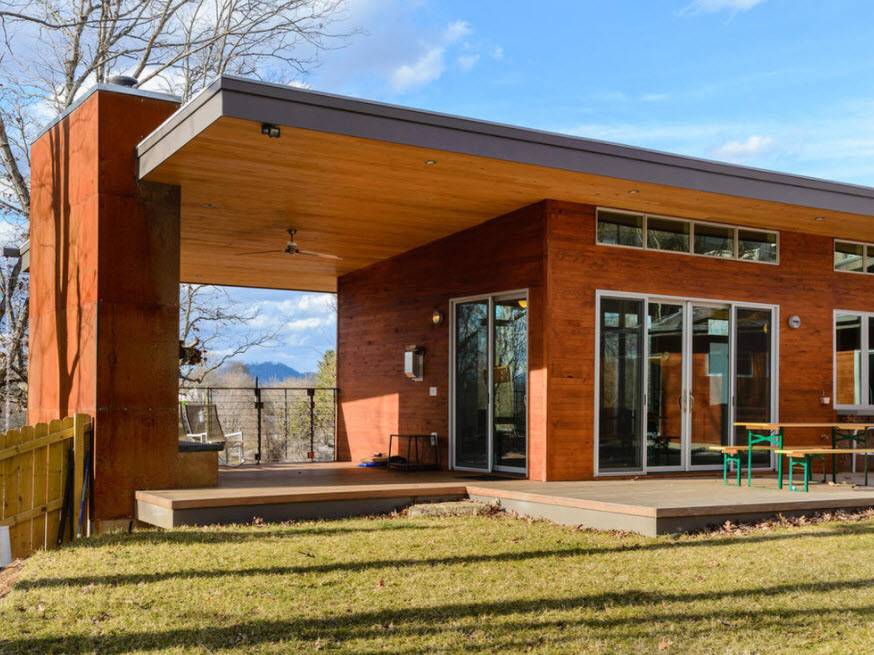 Крыльцо деревянного дома. Фотогалерея от профессионалов