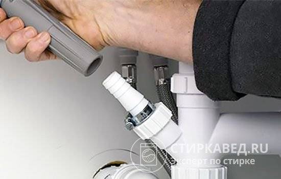 Что делать, если посудомоечная машина не сливает воду и стоит: расшифровка кодов ошибок