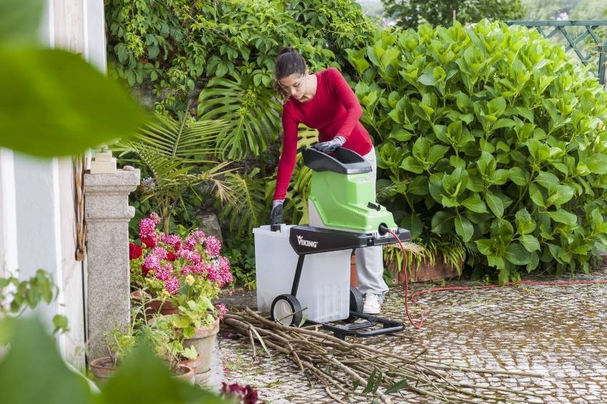 Садовый измельчитель для травы и веток: помощник для ухода за участком