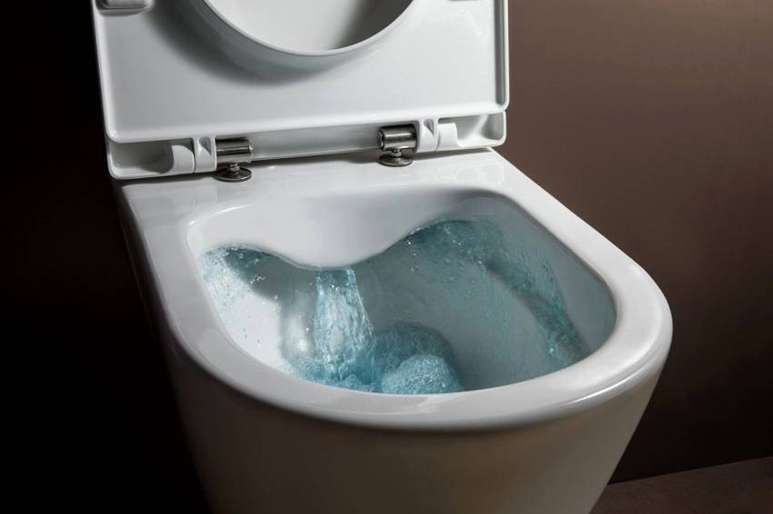Безободковый унитаз: плюсы и минусы современного сантехнического оборудования