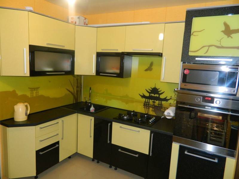 Фартуки для кухни, скинали: фото лучших дизайнерских идей