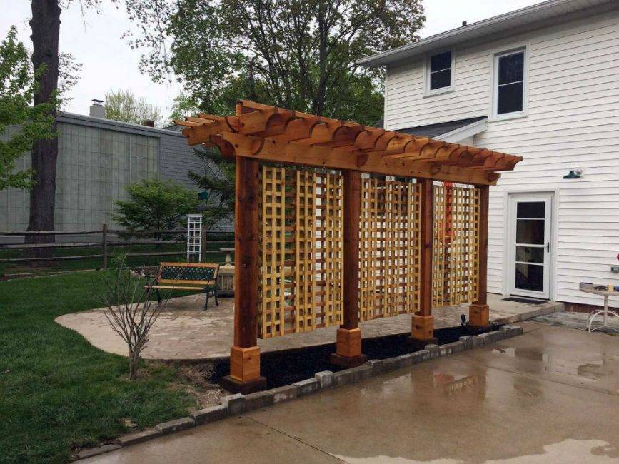 Пергола своими руками: опора для растений и место комфортного отдыха