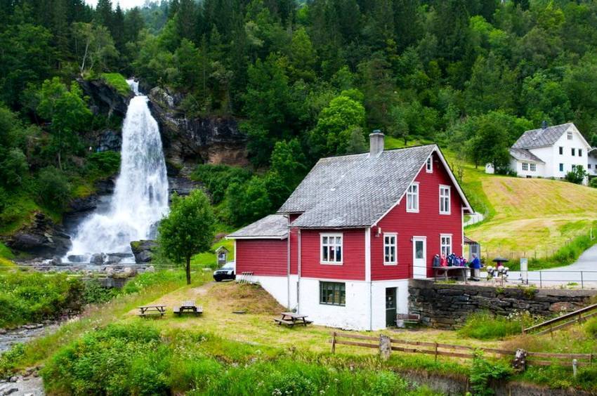 Коттедж: фото привлекательных загородных домов в разных стилях