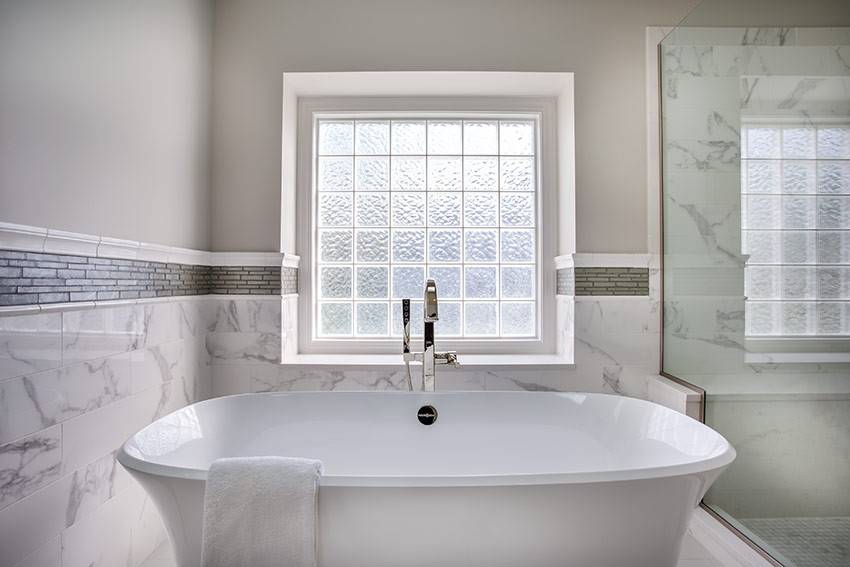 Как выбрать стальную ванну: на что смотреть при выборе + обзор производителей