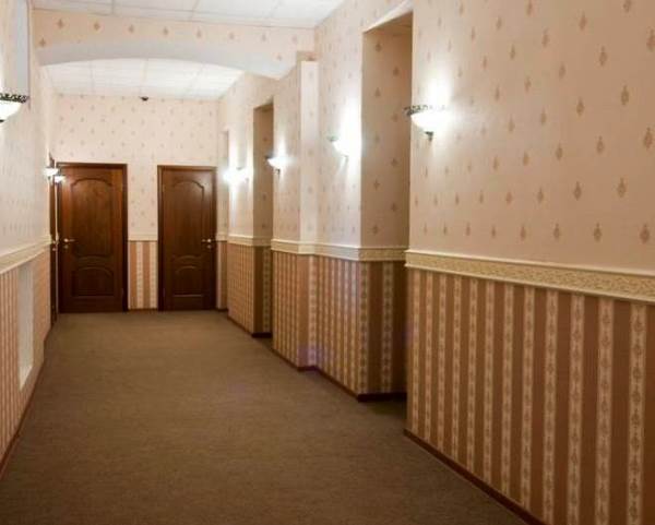 Обои для прихожей и коридора. Фото лучших идей, советы по выбору цвета и рисунка