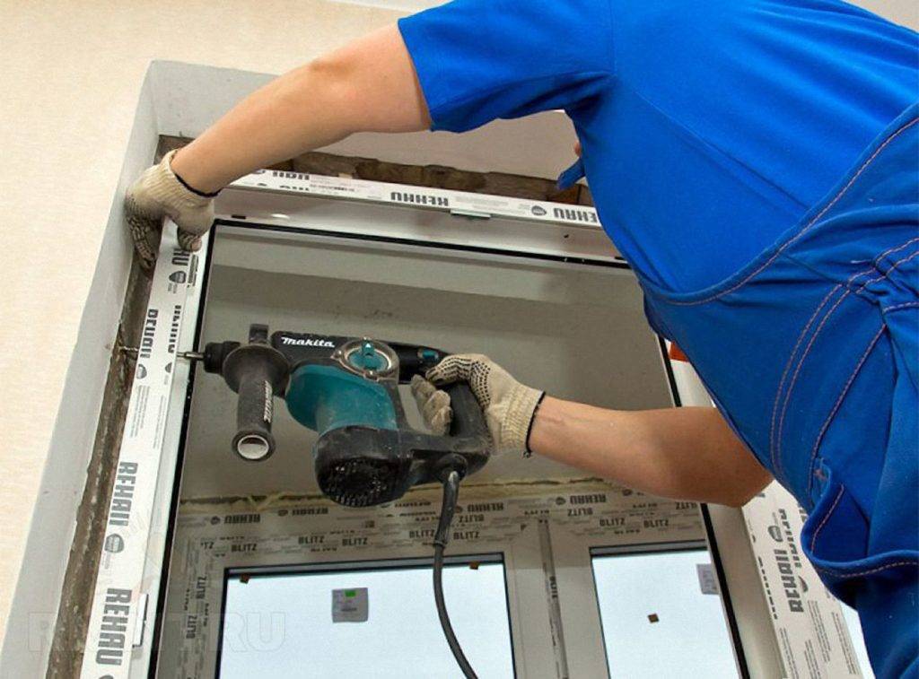 Как установить доводчик на дверь: монтируем своими руками