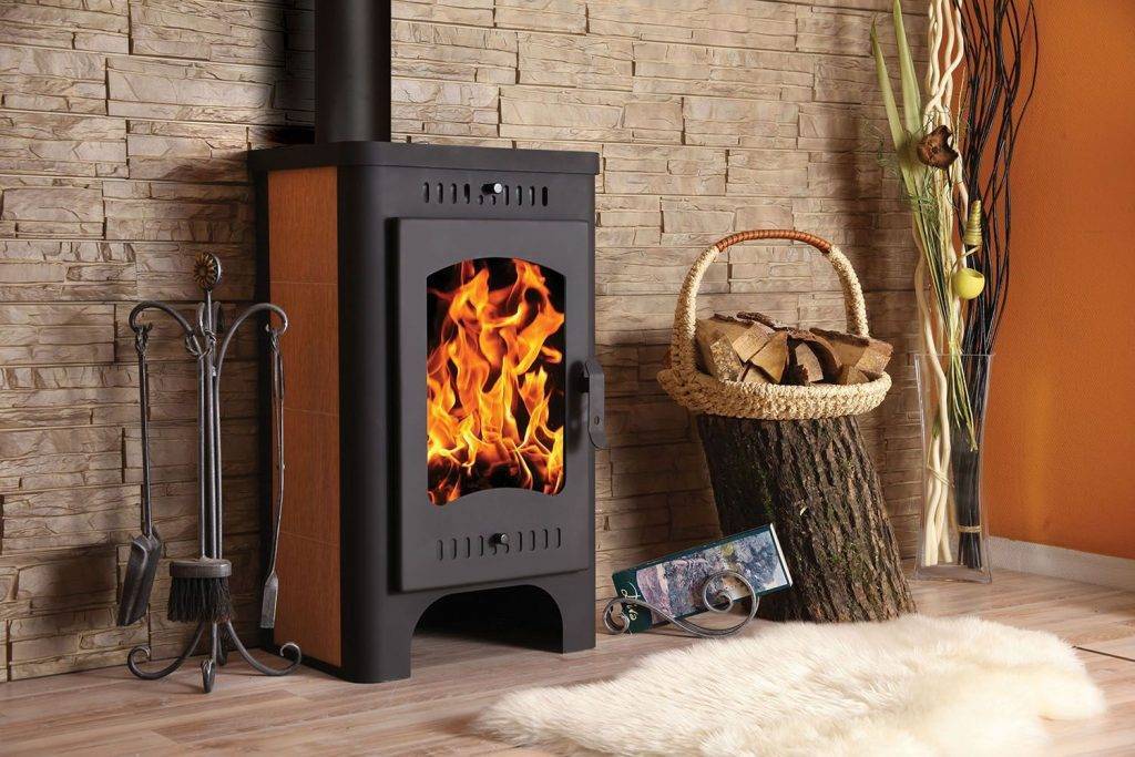 Отопительные печи на дровах для дачи: ТОП-12 + советы по выбору оборудования